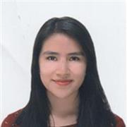 Profesora de artes audiovisuales da clases a gente de todas las edades